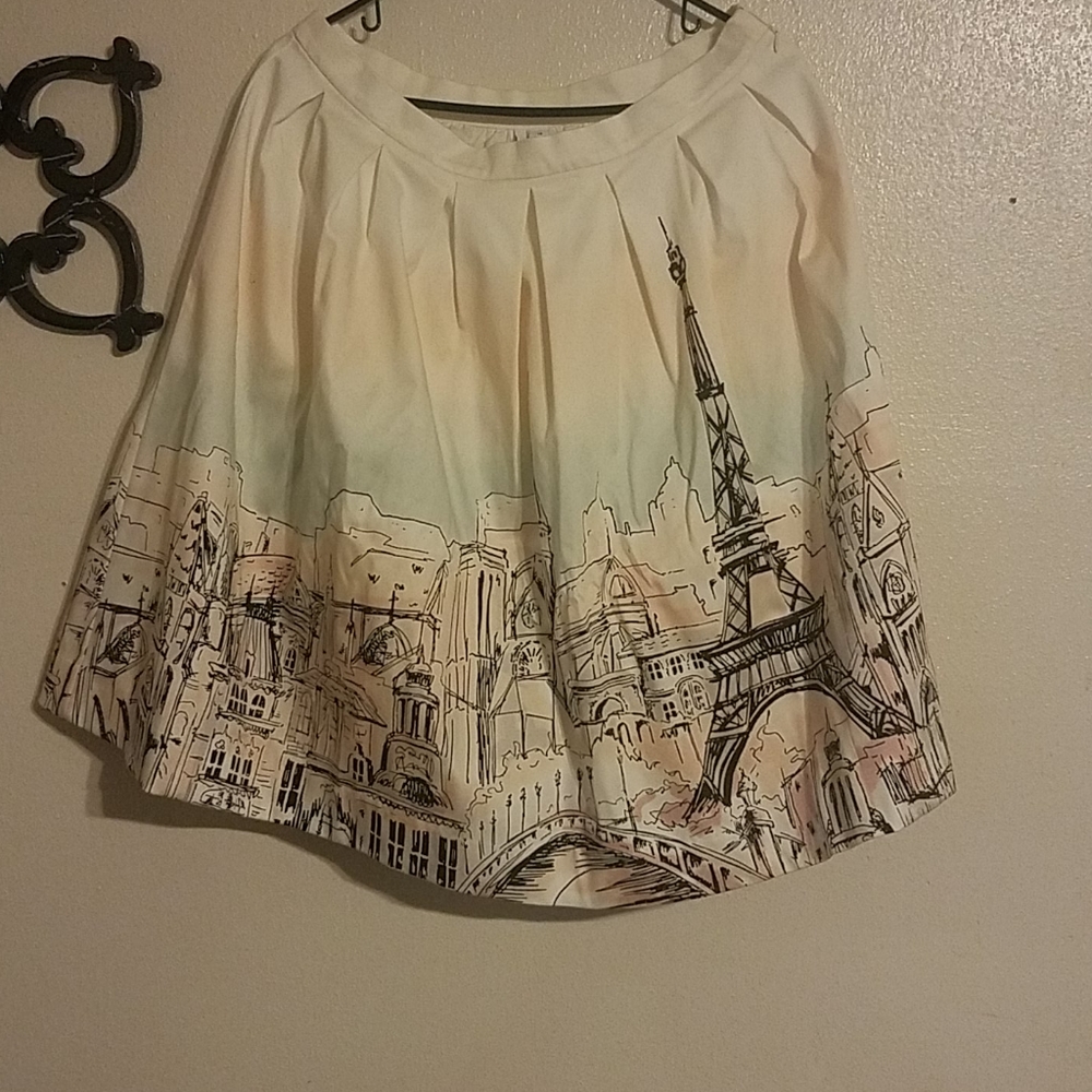 skirt - Picture 2 of 3